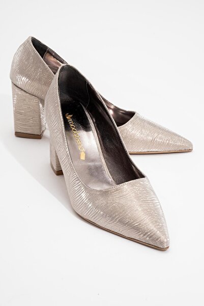 CCWAY AYAKKABI حذاء نسائي بكعب ذهبي متموج