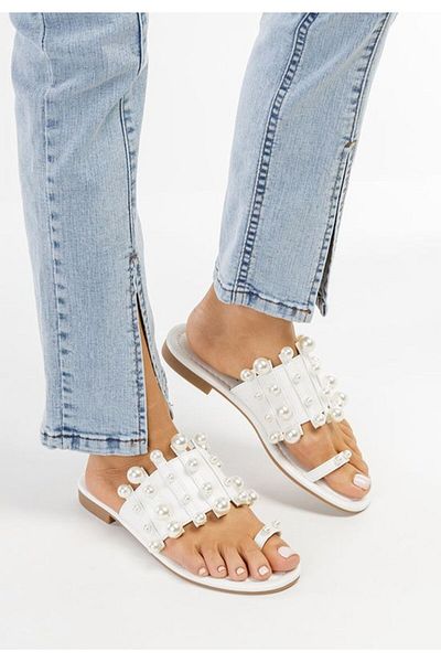 B T Shoes Women's slippers Sunita White
