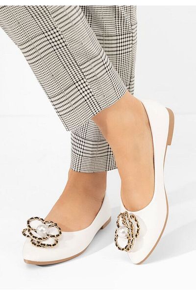 B T Shoes Lavonda women's white ballet flats