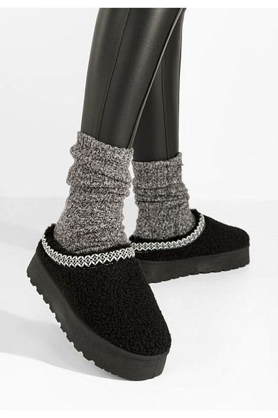 B T Shoes Black Delsie platform slippers