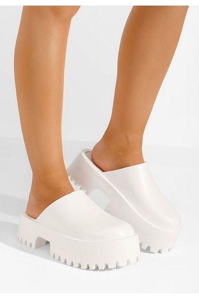 B T Shoes Women's white Ziora platform clogs