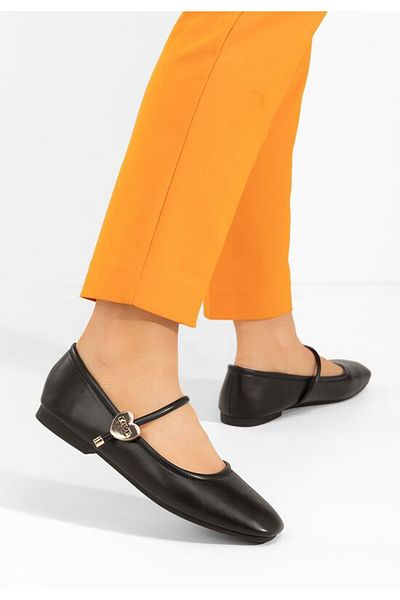 B T Shoes Norina women's black ballet flats