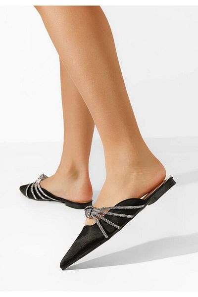B T Shoes Elegant black women's clogs Sidonia