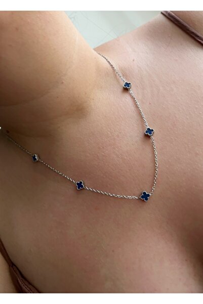 Owentis قلادة أيقونية صغيرة من الفولاذ الفضي باللون الأزرق الداكن - لا تسبب ا...