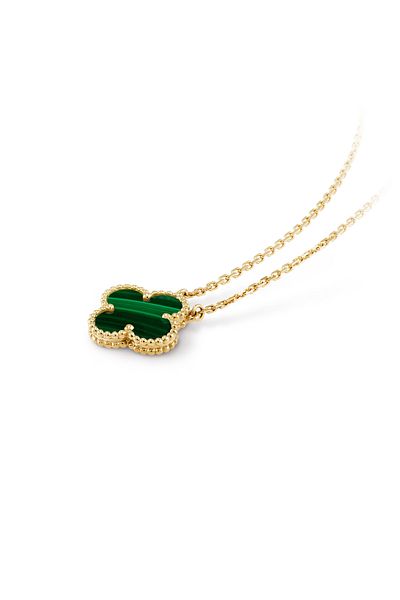 ElectraStore Agatha Flower Necklace