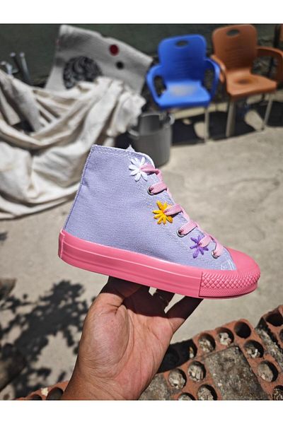 archiepet Pink Lace-Up Pink Sole Purple Girls' Sneakers with Daisy Details