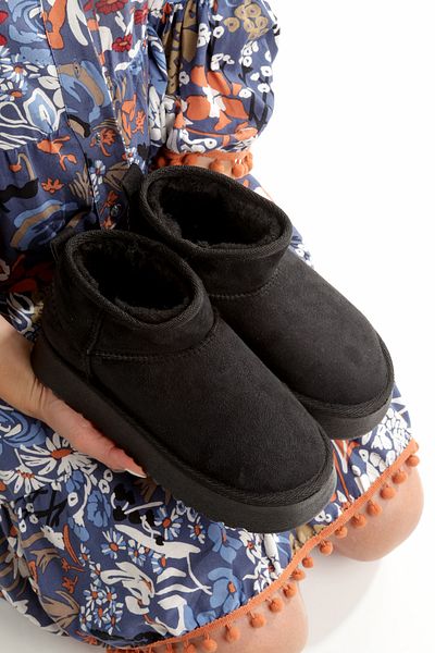 PAYZİN ''Lal'' Black Suede Thick Soled Fur Women's Boots New Season