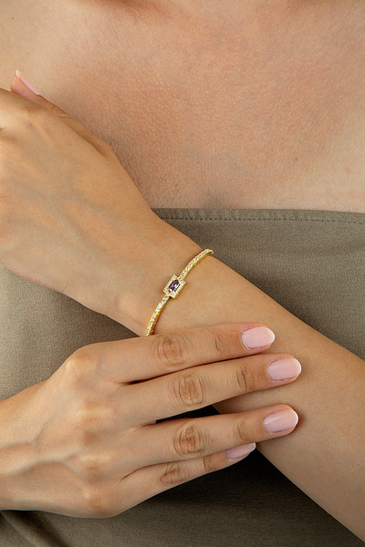 innuendo jewelery Altın Kaplama 925 Ayar Gümüş Baget Taşlı Çerçeveli Renkli B...