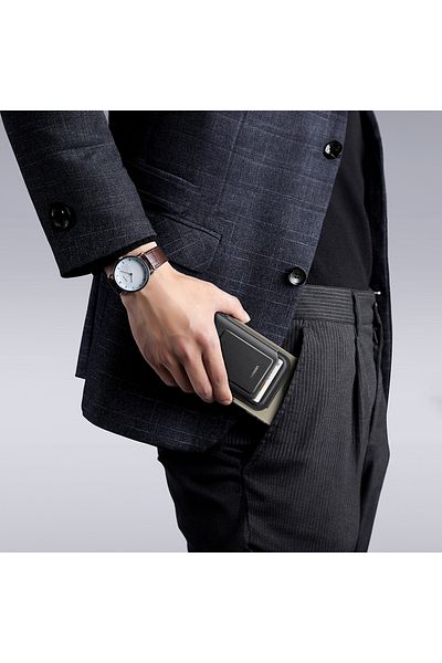 Ugreen Portfel na karty Magnetic Wallet MagSafe z podstawką - czarny