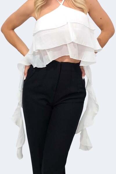 FashionForYou Κομψό ασύμμετρο τοπ Yuna, με oversized βολάν που τυλίγονται γύρω από το σώμα, λευκό