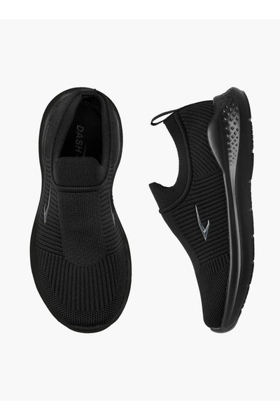 Dash حذاء رياضي سهل الارتداء ومحكم الغلق مع لسان سحب