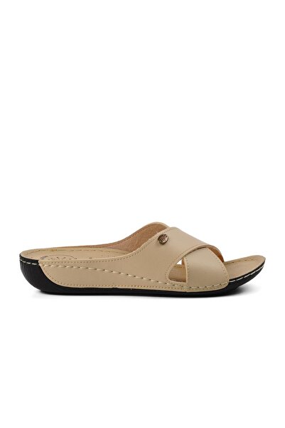 AYK'S Beige Women's Slippers 16.032 Z