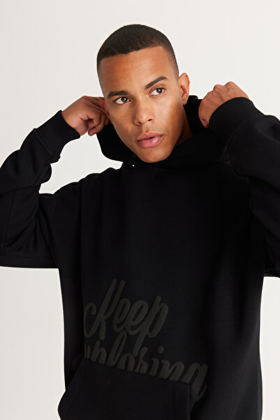 AC&Co / Altınyıldız Classics Schwarzes Herren-Sweatshirt mit Oversize-Passform, lockerer Passform, 3-fädig bedrucktes Kapuzenpullover mit Fleece-Innenseite