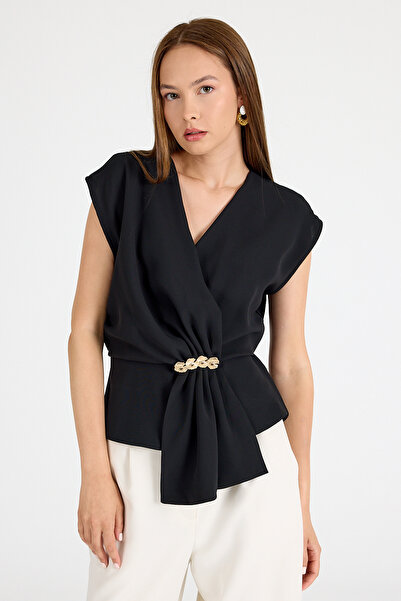 Rays Μαύρη μπλούζα με λεπτομέρεια αξεσουάρ με λαιμόκοψη V 251178