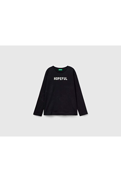 United Colors of Benetton تي شيرت أطفال بأكمام طويلة مع طباعة الشعار
