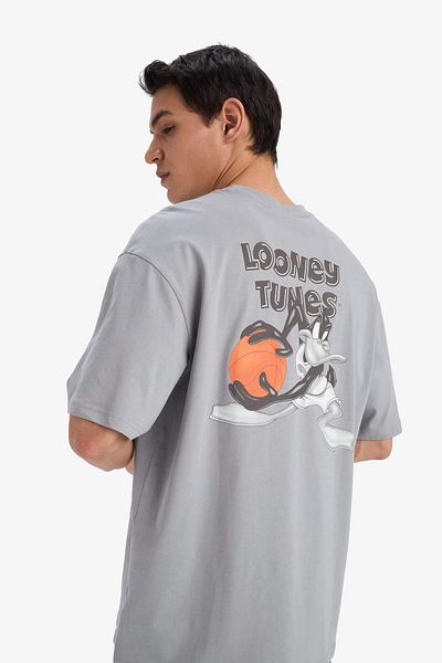 DeFacto Looney Tunes Boxy Fit Crew Neck Back Printed Short Sleeve T-Shirt E9293Ax25Au