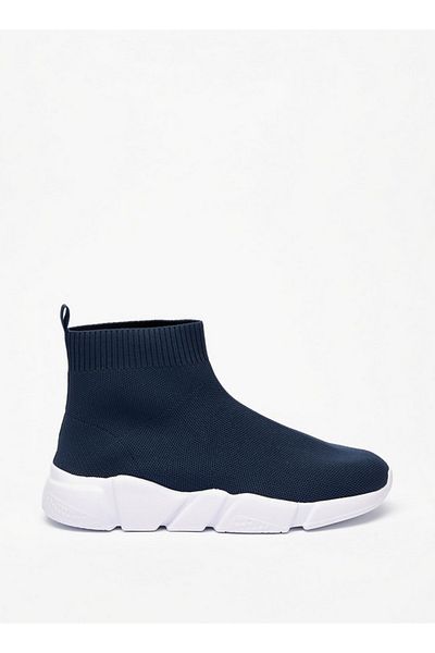 Shoexpress #tag18. Textured High Top Slip-On Walking Shoes