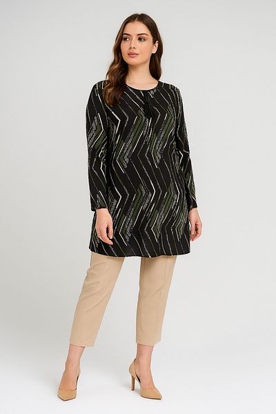Ravencia Woman's zigzag patterned woven tunic green