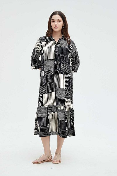 Nichii Floral Midi Dress with 3/4 Sleeves