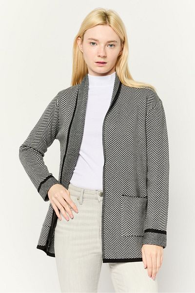 Luxe by Tricot Women Split Neck Houndstooth Print Cardigan, Black/White
