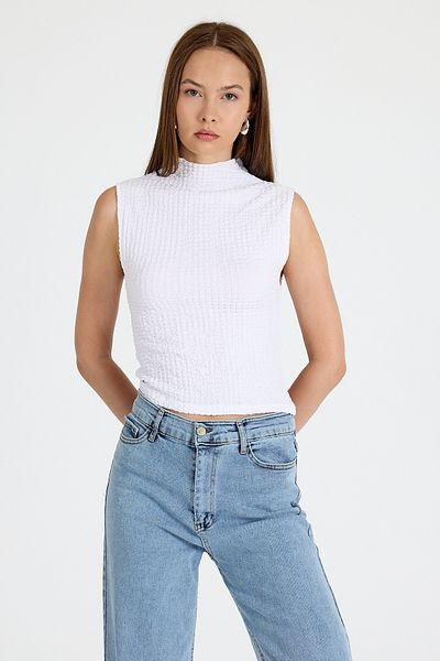 Rays White Wrinkle Fabric Stand Collar Sleeveless Blouse 3458