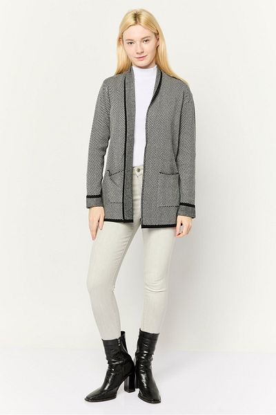Luxe by Tricot Women Split Neck Houndstooth Print Cardigan, Black/White