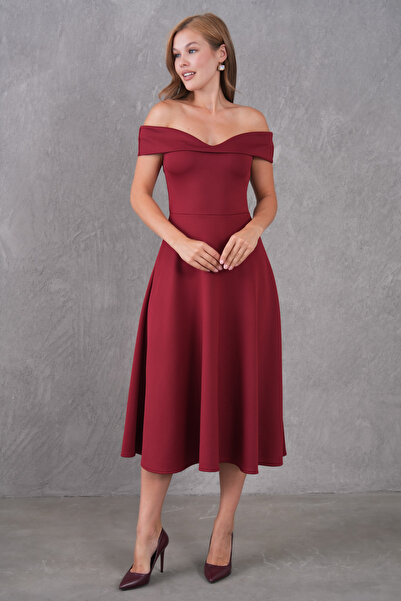 Secret Passion Lingerie Βουργουνδία ελαστικό ύφασμα κατάδυσης στράπλες σχέδιο με λαιμόκοψη Flared Cut Midi βραδινό φόρεμα 77128