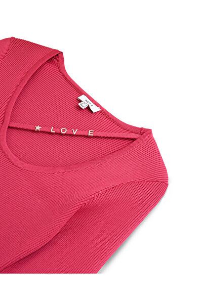 Twist Crop Knitwear with Metal Accessories