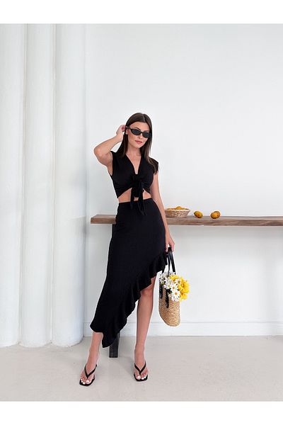 Cistern İstanbul Women's Black Front Tie Detail Crop and Ruffle Skirt Double Set
