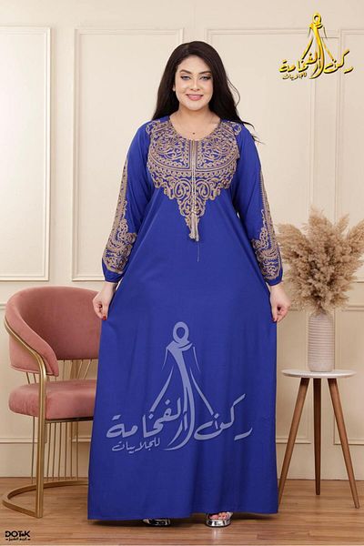 Generies High quality anti-shrink cotton Arab jalabiya with a wonderful design. Anti-shrink cotton with a belt in the middle and elastic on the sleeves.