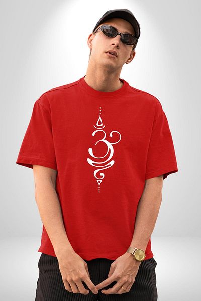 Angemiel تي شيرت Om Aum Buddhism Yoga باللون الأحمر كبير الحجم للنساء والرجال مطبوع من الأمام
