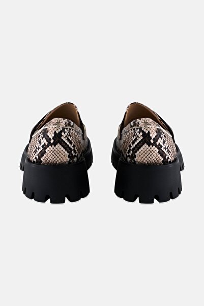 Steve Madden Women Uphold Snake Skin Slip On Casual Shoes, Multicolor