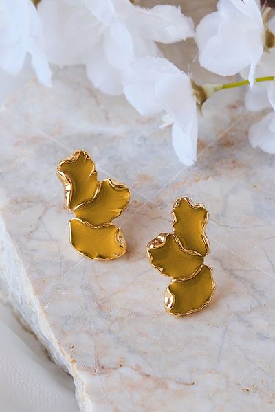 AURRARİ Yellow Enamel Leaf Earrings