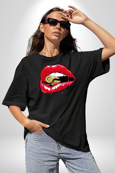 Angemiel Black Oversize Women's Men's Front Printed T-Shirt with Red Lips and Teeth Design