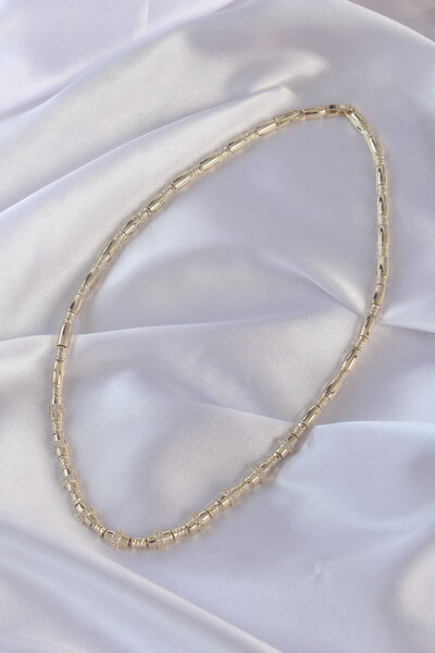 Skygo Vip Seri Pirinç Gold Renk Zirkon Taş Detaylı Serenay Kolyesi - TJ-BKO8841