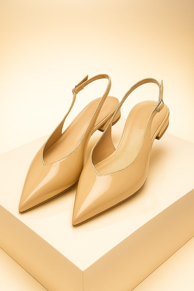 Shoebuo Women's Daily Patent Leather Ballerina Lotus Pointed Toe Shoes