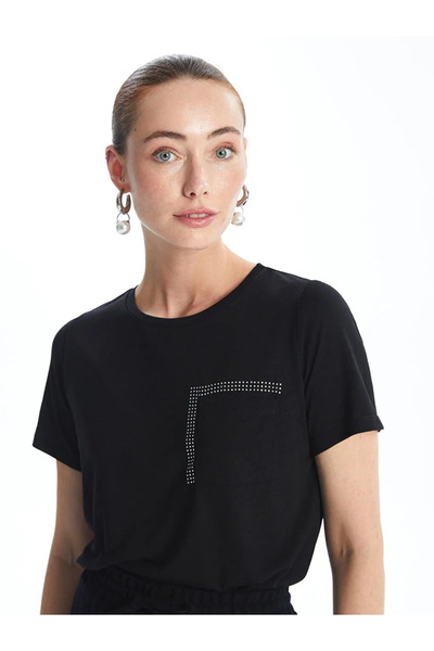 LC Waikiki تي شيرت LCWAIKIKI أساسي أسود برقبة دائرية وأكمام قصيرة للنساء