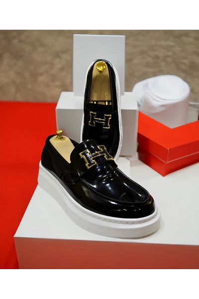 EXCLUSIVE STYLE HÉRITAGE - Black loafers with white eco-leather sole