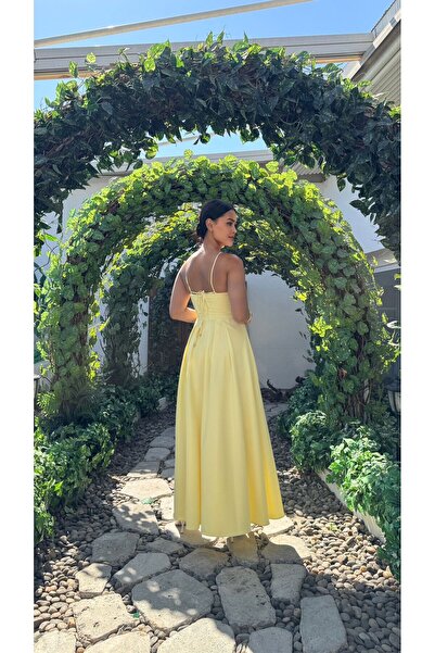 Nida Boutique Derin V Yaka Yakası Taş Detaylı Askılı Sırt İp Bağlama Detaylı Uzun Double Kumaş Elbise