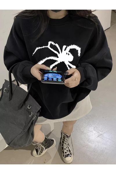 Kalic Studio Cupla Unisex Spider Crew Neck Sweatshirt Black