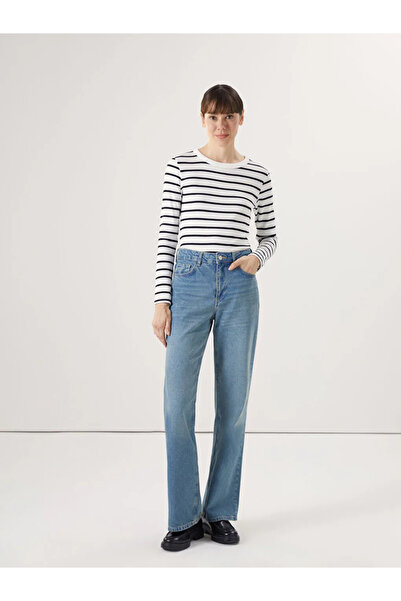 LC Waikiki Lcwaikiki Classic Ecru Crew Neck Striped Women's Body 1 Evaluation