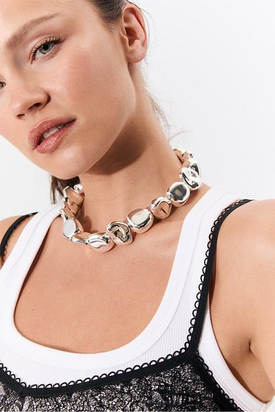 Stradivarius Necklace with voluminous beads