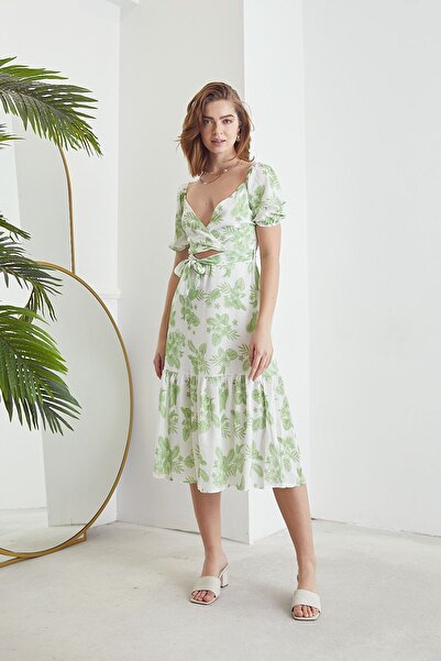 Foremia فستان بحزام منقوش بالزهور - أخضر