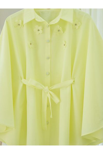 Modamorfo Front Floral Detailed Lace-Up Waist Buttoned Poncho - Light Yellow