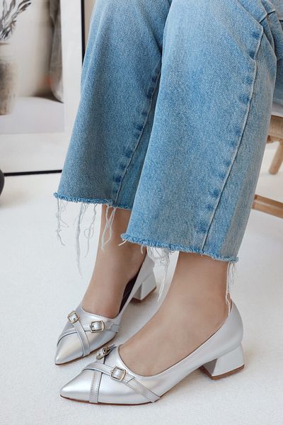 POLKA STORE Mama Women's Pointed Toe Cross Strap Detailed Heeled Shoes