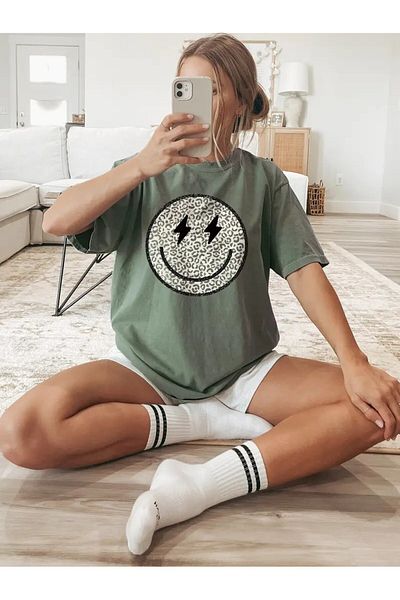 l'eivor Smiling Expression Printed Women's Cotton T-Shirt
