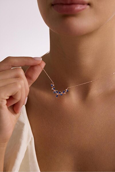 Nereze 925 Ayar Gümüş Rose Kaplama Mavi Mekik Taşlı Zarif Sarmaşık Kolye