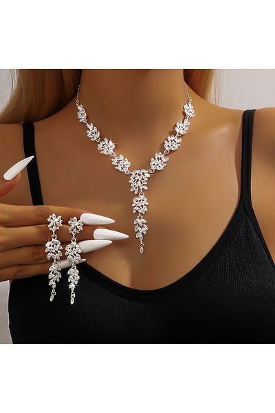 Choice 808313- قلادة نسائية فضية مكونة من 3 قطع بتصميم عصري وعصري، على شكل أوراق وأزهار، وأقراط، ومجوهرات