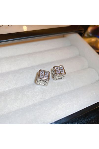 Choice HE14913-2 M Letter Stud Earrings for Women Design High-grade Sense Zircon Drop Oil Earring Fashion L