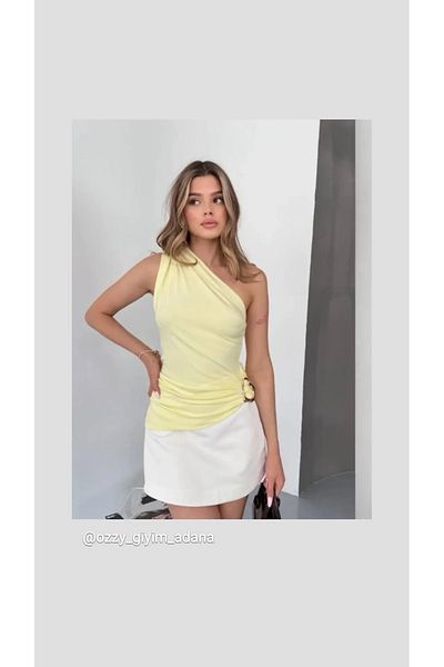 KECH WOMAN Zr Light Yellow Stainless Buckle Detail Asymmetric Ball Blouse
